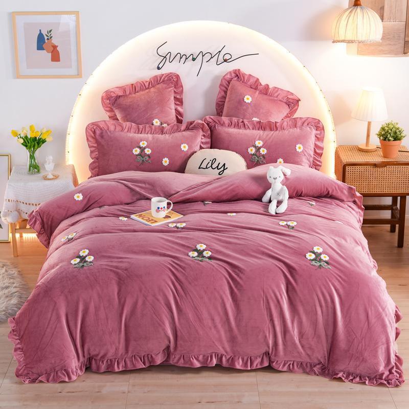 2020 New Falai Velvet Milk Velvet Four-piece Set Autumn and Winter Warmth Thick Towel Embroidered Bed Sheet Quilt Cover1, Yellow
2020 New Falai Velvet Milk Velvet Four-piece Set Autumn and Winter Warmth Thick Towel Embroidered Bed Sheet Quilt Cover1, Yellow