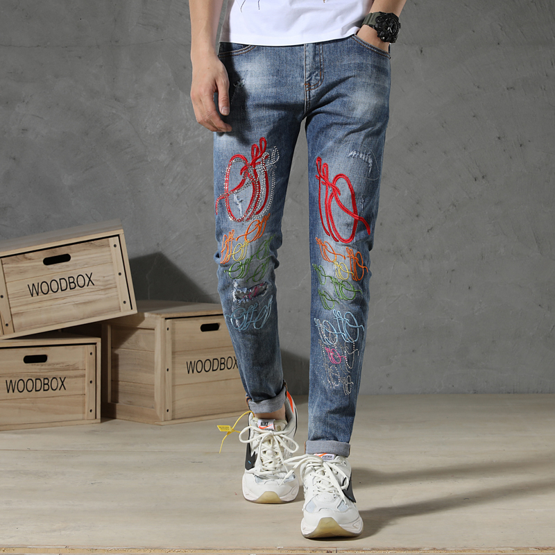 2021 New Jeans for Stretched Men Needlework Thin Hip Pants Embroidered Summer Spring K8H1, Sky blue.
2021 New Jeans for Stretched Men Needlework Thin Hip Pants Embroidered Summer Spring K8H1, Sky blue.