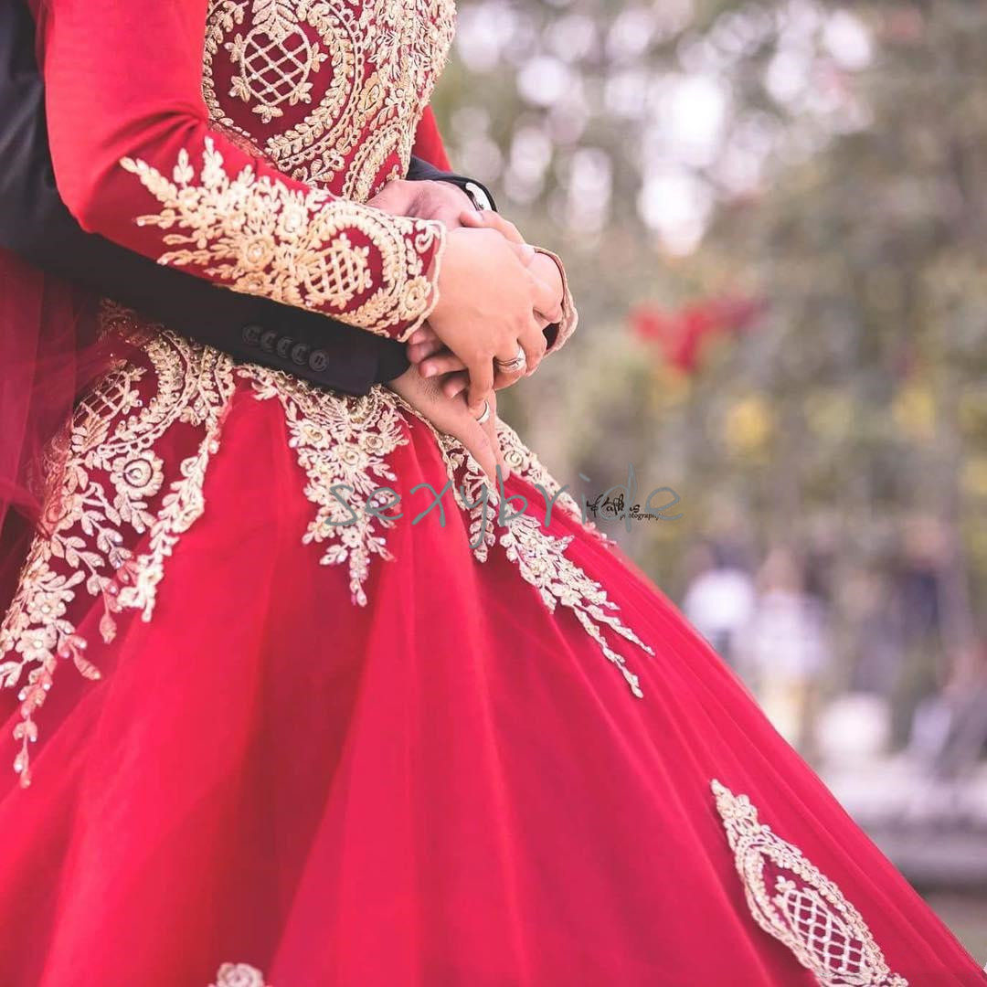 Vintage Dark Red And Gold Muslim Wedding Dress High Neck 2022 Moroccan Kaftan Islamic Long Sleeves Appliques Lace Ball Gown Garden women Formal Gowns 