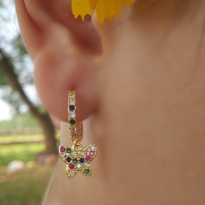 CZ Rainbow Butterfly Earrings Huggies for Girl Zirconia Insect Cute Earing Rainbow Jewelry brincos pequenos Gold Earring Hoops
CZ Rainbow Butterfly Earrings Huggies for Girl Zirconia Insect Cute Earing Rainbow Jewelry brincos pequenos Gold Earring Hoops