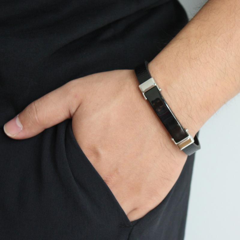 2020 Chic Braided Men Bracelet Black Silicone Bracelet Titanium Steel Clasp Male Jewelry Silvery/Black Color Charm
2020 Chic Braided Men Bracelet Black Silicone Bracelet Titanium Steel Clasp Male Jewelry Silvery/Black Color Charm