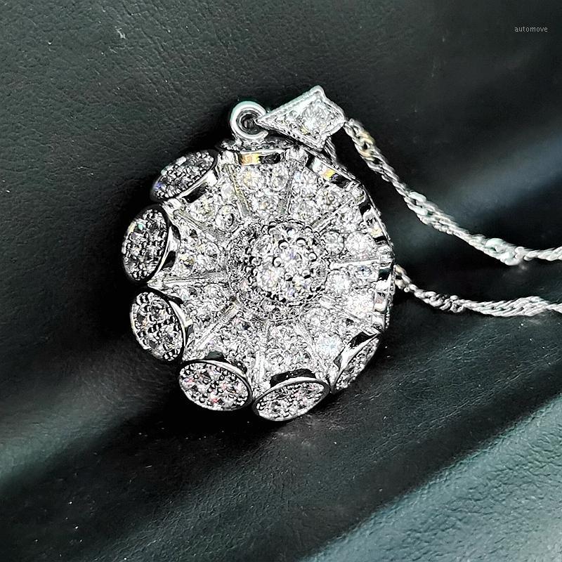 Original Luxury Design Full Pave Cubic Zirconia Necklaces with Chain Gorgeous Wedding White Gold Copper Big Pendants1
Original Luxury Design Full Pave Cubic Zirconia Necklaces with Chain Gorgeous Wedding White Gold Copper Big Pendants1