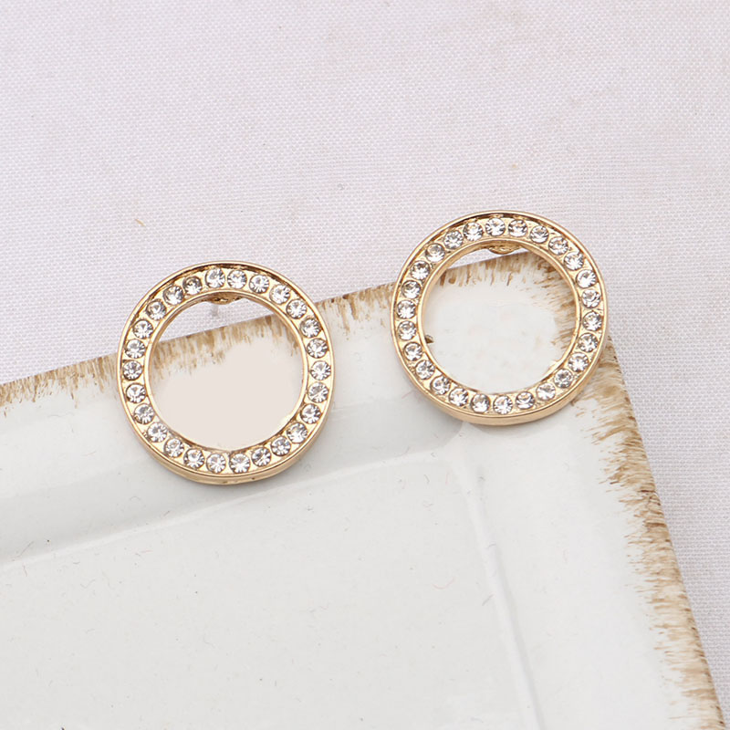 18K Gold Plated Luxury Brand Designers Letters C Stud Clip Chain Geometric Famous Women 925 Silver Crystal Rhinestone Round Earring Wedding Party Jewerlry Gifts
18K Gold Plated Luxury Brand Designers Letters C Stud Clip Chain Geometric Famous Women 925 Silver Crystal Rhinestone Round Earring Wedding Party Jewerlry Gifts
