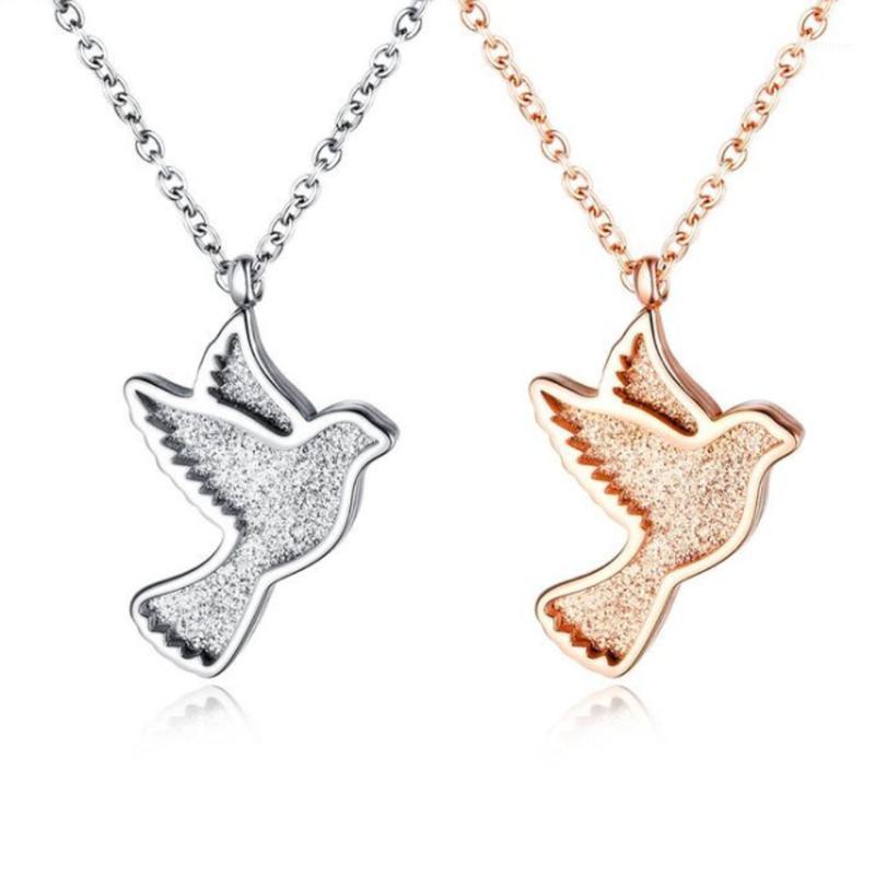 Lan Fashion Animal Titanium steel Necklace Rose Gold Dove Grind arenaceous Necklace For Women Birthday Gift1
Lan Fashion Animal Titanium steel Necklace Rose Gold Dove Grind arenaceous Necklace For Women Birthday Gift1