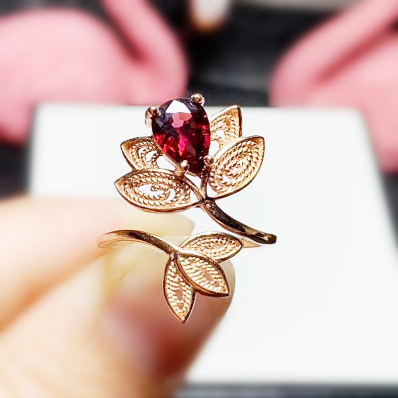 Cluster Rings Natural Real Garnet Flower Style Ring Per Jewelry 6*8mm 1.2ct Gemstone 925 Sterling Silver Fine T207213, Golden;silver
Cluster Rings Natural Real Garnet Flower Style Ring Per Jewelry 6*8mm 1.2ct Gemstone 925 Sterling Silver Fine T207213, Golden;silver