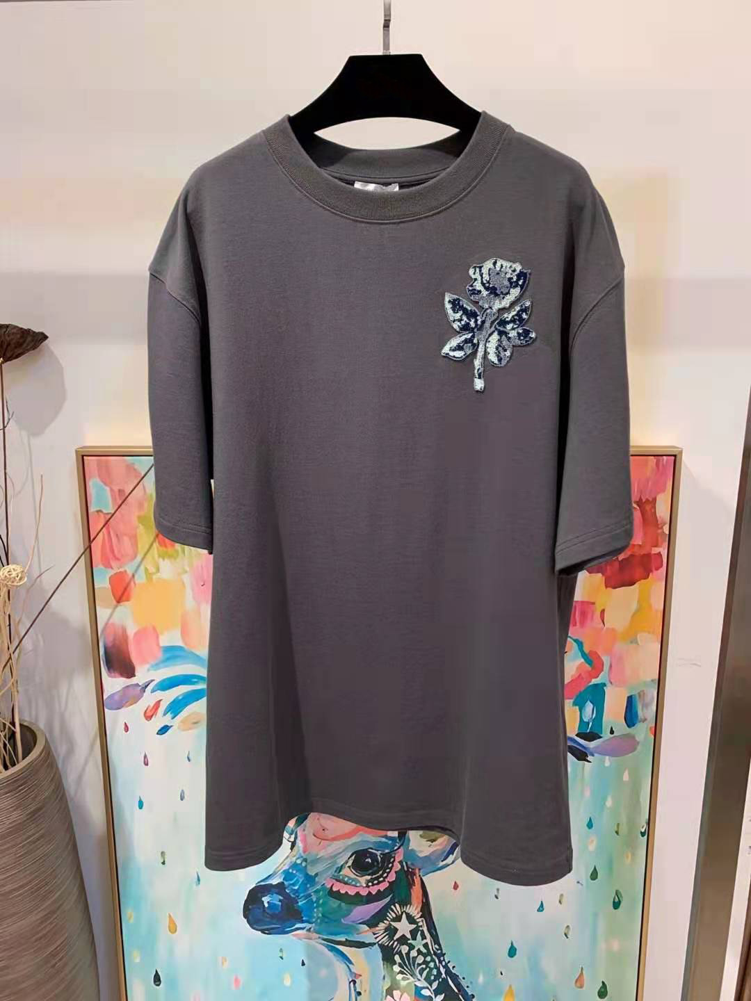 2021 summer new fashion designer luxury mens bee decoration t shirts ~ US SIZE tshirts ~ mens high quality designer short sleeve t shirts, Gray
2021 summer new fashion designer luxury mens bee decoration t shirts ~ US SIZE tshirts ~ mens high quality designer short sleeve t shirts, Gray