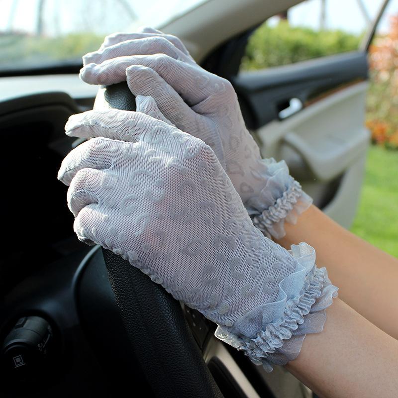 Summer Sexy Lace Hollow Sunscreen Gloves Breathable Soft Short Thin Leopard Print Drive Female Dance Performance Show Gloves
Summer Sexy Lace Hollow Sunscreen Gloves Breathable Soft Short Thin Leopard Print Drive Female Dance Performance Show Gloves