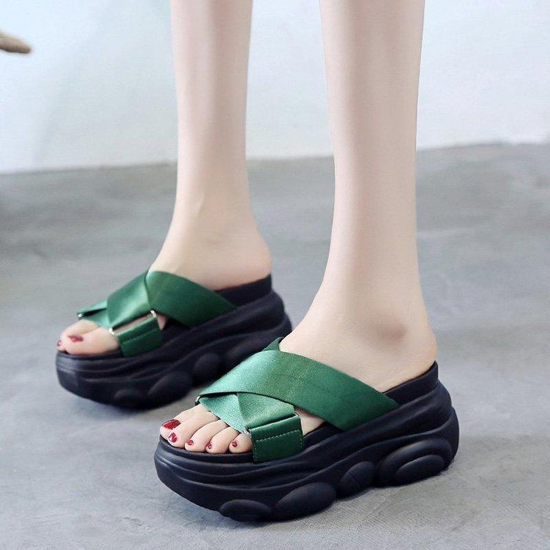 Women Platform Slippers 2021 New Summer High Heels Solid Color Women's Shoes Non-Slip Comfortable Ladies Shoes Tenis Feminino, Green
Women Platform Slippers 2021 New Summer High Heels Solid Color Women's Shoes Non-Slip Comfortable Ladies Shoes Tenis Feminino, Green