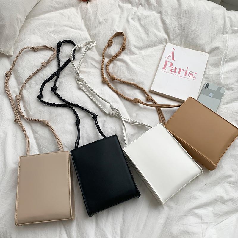 Single Shoulder Bag New Student's Style Versatile Korean Personalized Creative Bag Women's Fashion Popular Solid Color Small, Black
Single Shoulder Bag New Student's Style Versatile Korean Personalized Creative Bag Women's Fashion Popular Solid Color Small, Black