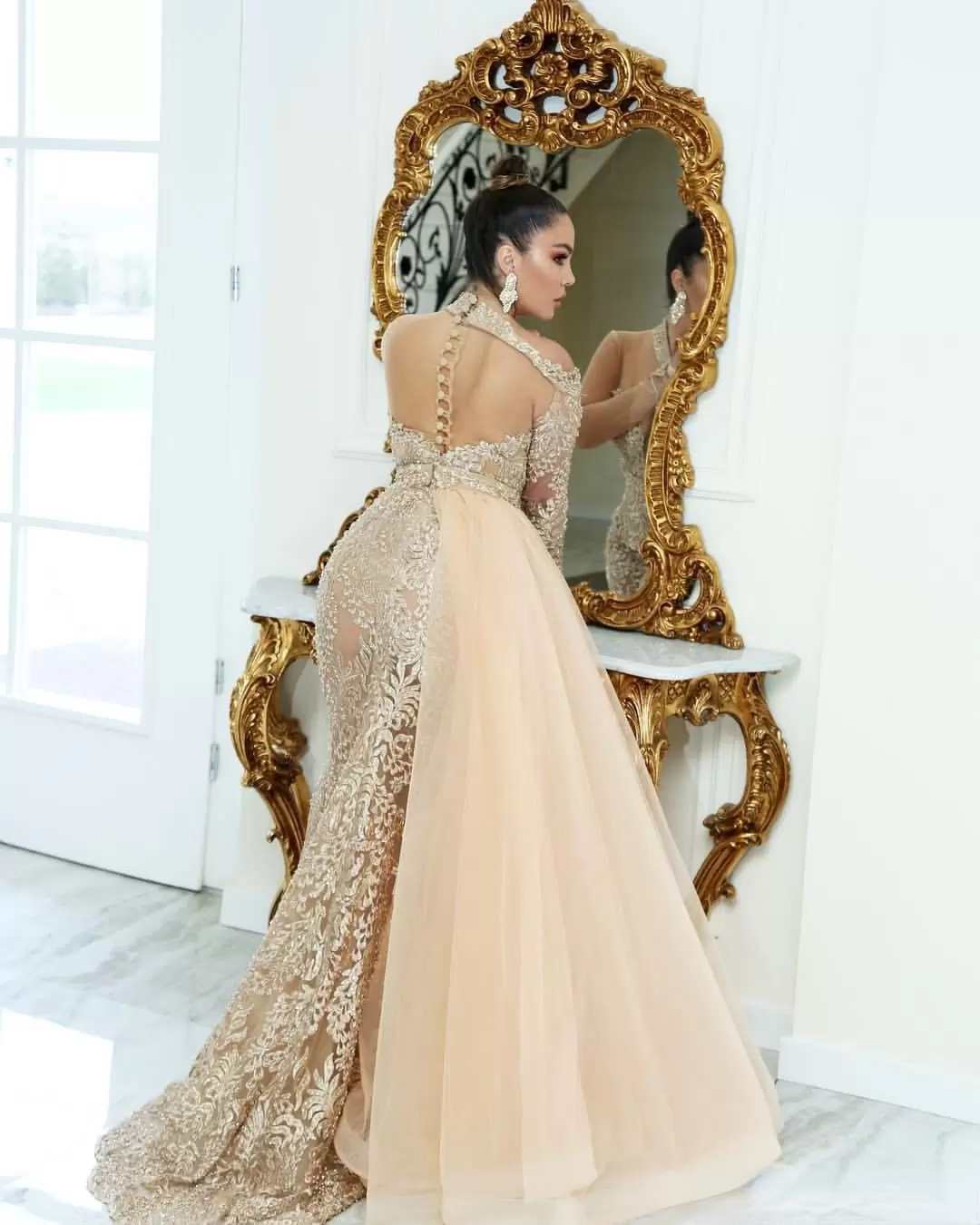 Luxurious Sparkly Lace Mermaid Evening Arabic Sheer Long Sleeves Beaded Prom Dresses Vintage Formal Party Gowns
