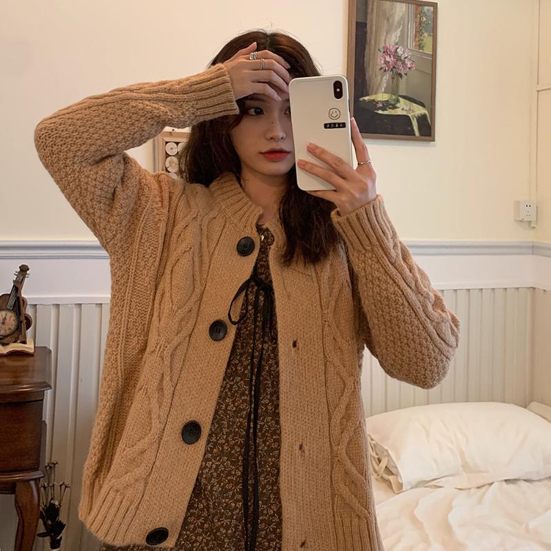 Autumn and Winter Women's Sweater 2020 New Loose Korean Style Single-breasted Knitted Cardigan Lazy Twist Jacket Tops, Gray
Autumn and Winter Women's Sweater 2020 New Loose Korean Style Single-breasted Knitted Cardigan Lazy Twist Jacket Tops, Gray