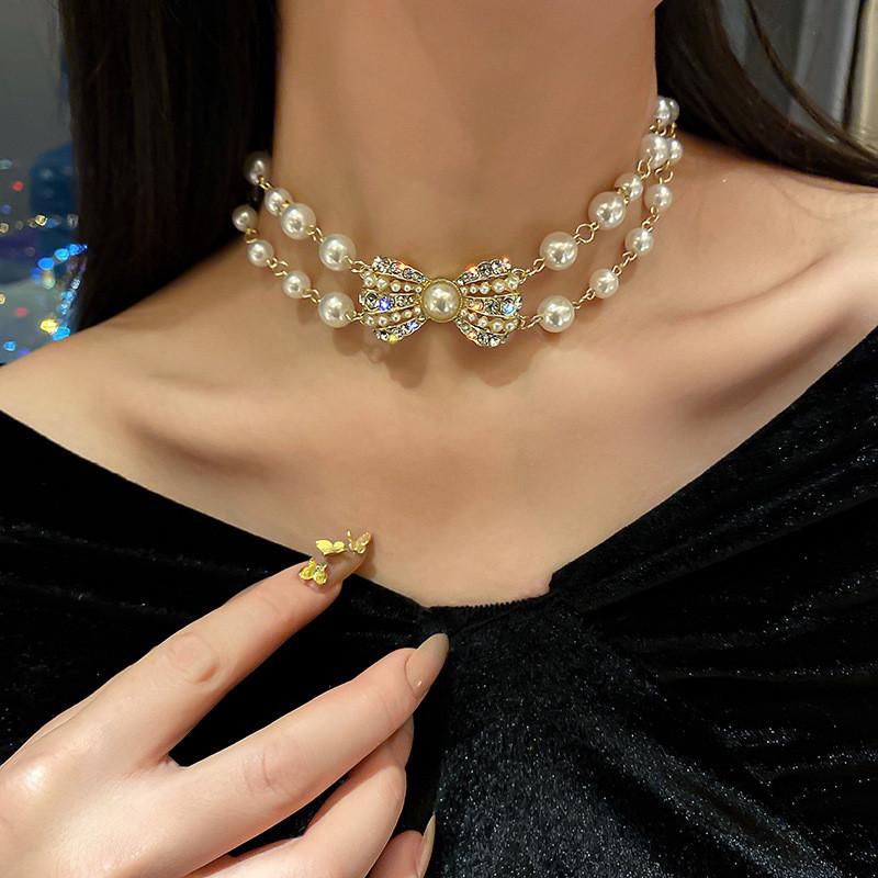 FYUAN Golden Bowknot Rhinestone Choker Necklaces for Women Pearl Necklaces Weddings Bride Jewelry
FYUAN Golden Bowknot Rhinestone Choker Necklaces for Women Pearl Necklaces Weddings Bride Jewelry