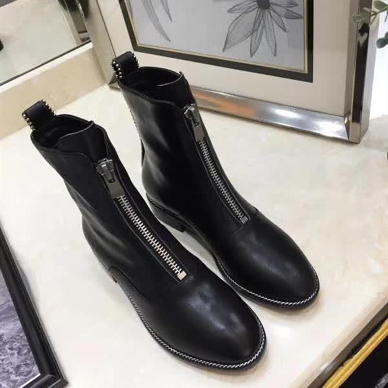 Women Boots Flat Ankle Autumn Winter Female Shoes Rivet Decor Zipper Genuine Leather Casual Comfortable, Black
Women Boots Flat Ankle Autumn Winter Female Shoes Rivet Decor Zipper Genuine Leather Casual Comfortable, Black