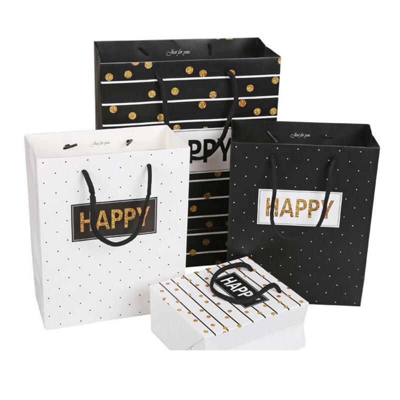 10PCS Letter Dot Paper Gift Bag with Handle 15X7X14cm Wedding Birthday Party Gift Package Bags Christmas Wholesale
10PCS Letter Dot Paper Gift Bag with Handle 15X7X14cm Wedding Birthday Party Gift Package Bags Christmas Wholesale