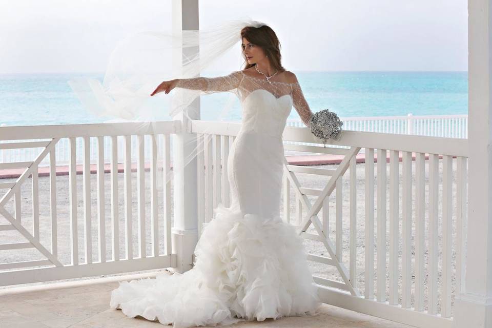 Gorgeous Tiered Ruffles Mermaid Wedding Dresses For Bride 2022 Lace Long Sleeves Bateau Neck Trumpet Wedding Gowns Modern Ivory Bridal Dress Tailor Ma
