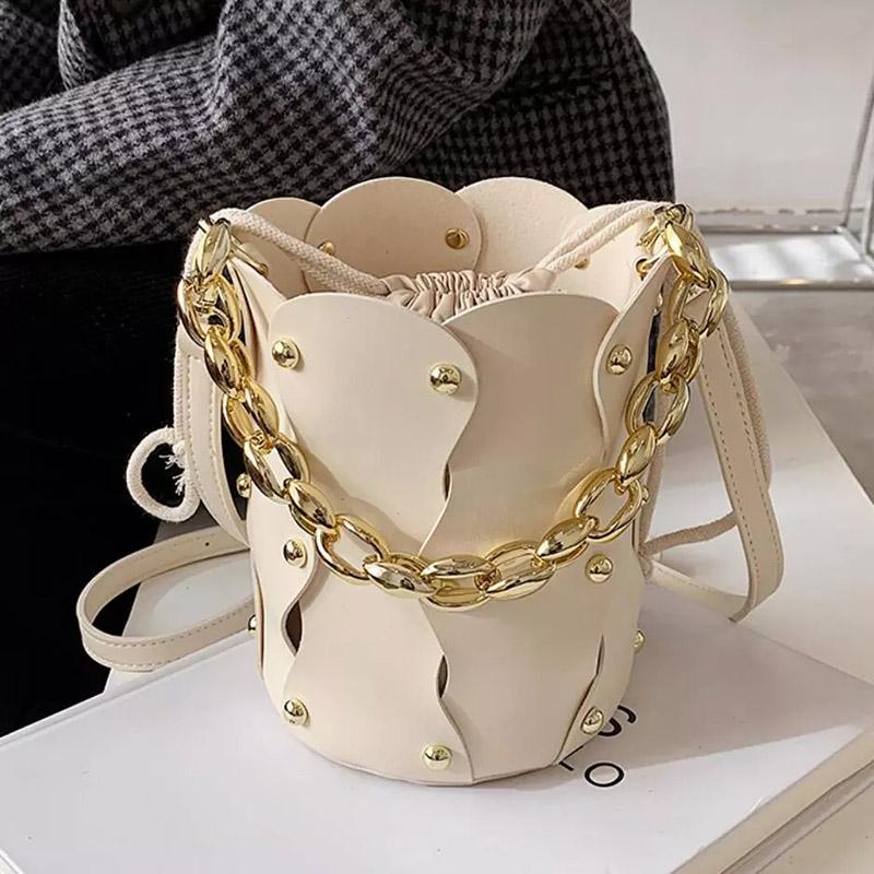 Elegant Female Bucket Bags 2021 Fashion Tote Bag PU Leather Women's Designer Handbags Ladies Rivet Chain Shoulder Messenger Bags, Black