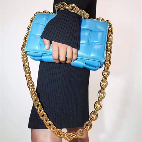 ladies Plain Chains Shoulder Bags 2021 High quality womens chain handbag crossbody bag for women Two-tone fashion handbags cow leather purses
ladies Plain Chains Shoulder Bags 2021 High quality womens chain handbag crossbody bag for women Two-tone fashion handbags cow leather purses