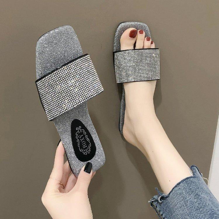 Summer Fashion Design Rhinestone Women Slippers Sandals Antiskid Flat Sole Slippers Woman Sandals Slides Beach Shoes Plus Size, Silver
Summer Fashion Design Rhinestone Women Slippers Sandals Antiskid Flat Sole Slippers Woman Sandals Slides Beach Shoes Plus Size, Silver