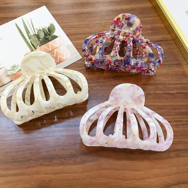 Acetate Hollow Hair Big Spider shaped Leopard Hair Clips Acetate plastic Grips Ponytail Holder Clamp Accessories
Acetate Hollow Hair Big Spider shaped Leopard Hair Clips Acetate plastic Grips Ponytail Holder Clamp Accessories
