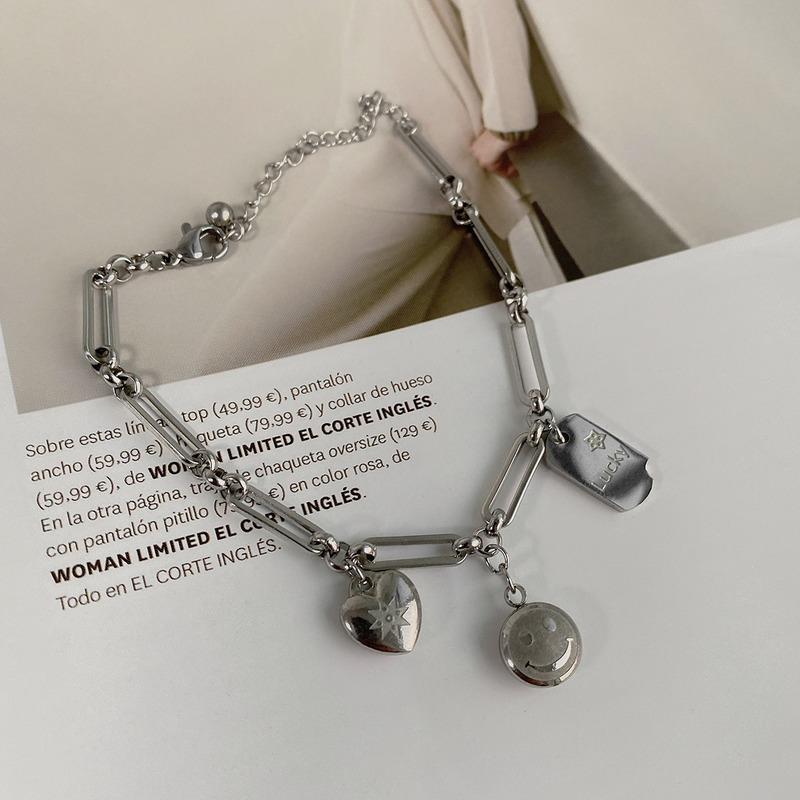 Lucky Bracelet Women Heart Woman Bracelets Simple Bangles Ladies Jewellery Party Fashion Vintage Silver Color Stainless Pulseras
Lucky Bracelet Women Heart Woman Bracelets Simple Bangles Ladies Jewellery Party Fashion Vintage Silver Color Stainless Pulseras