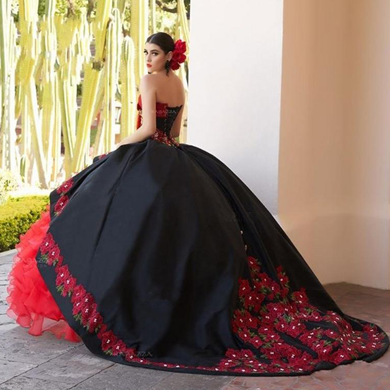 Black Ball Gown Quinceanera Dresses 2021 Off Shoulder Ruffles Sweet 16 Dresses lace-up corset back vestidos de quinceaneras