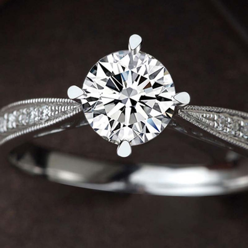 Luxurys Designers Fashion Gold Plated imitation ring new micro inlaid crown one C wedding diamond ring 80 points naked diamond women's style
Luxurys Designers Fashion Gold Plated imitation ring new micro inlaid crown one C wedding diamond ring 80 points naked diamond women's style