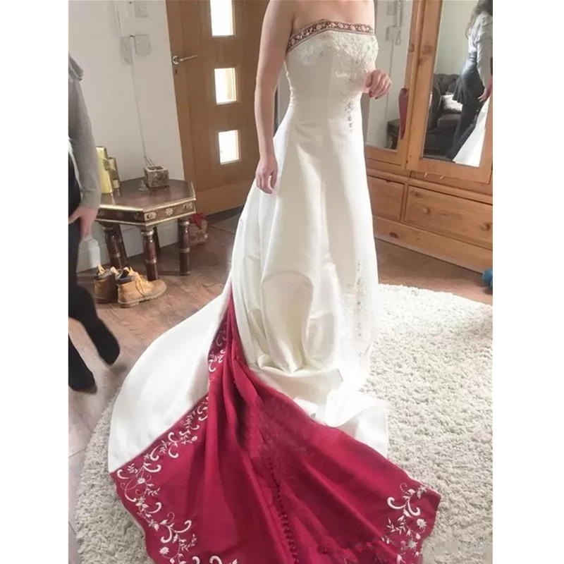 Vintage Red And White Satin A Line Wedding Dress Real Image Plus Size Embroidery Beaded Bridal Gowns For Garden Country Wedding Grown