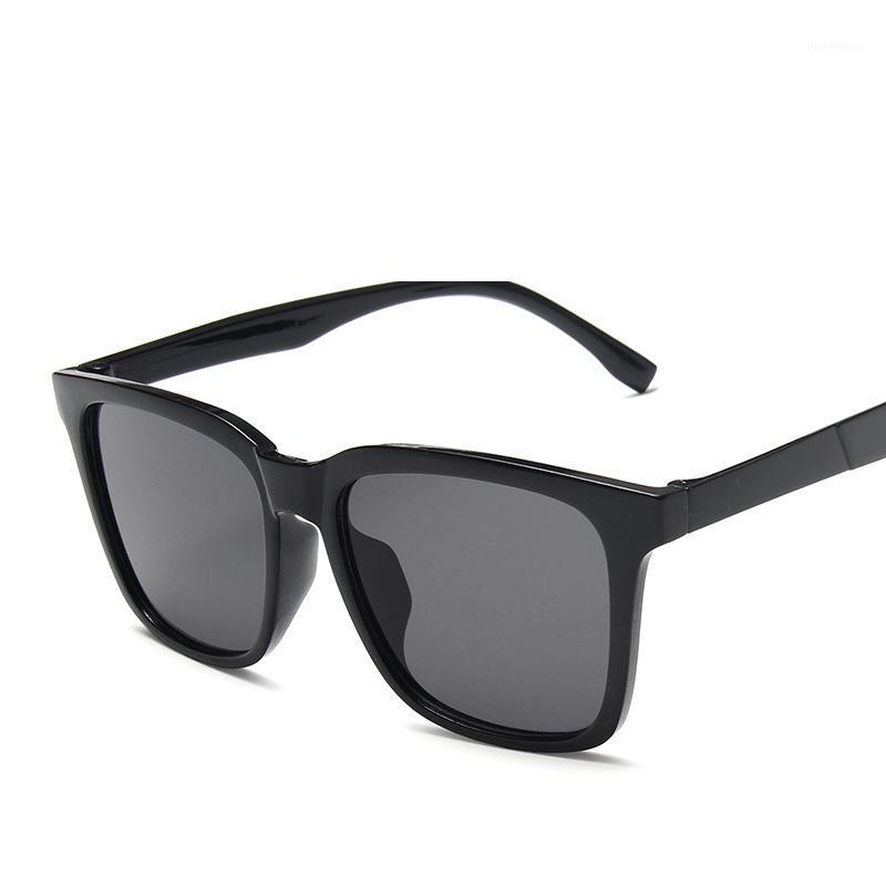 New trendy classic retro sunglasses men square simple sunglasses fashion personality street shooting driving casual wild glasses1
New trendy classic retro sunglasses men square simple sunglasses fashion personality street shooting driving casual wild glasses1