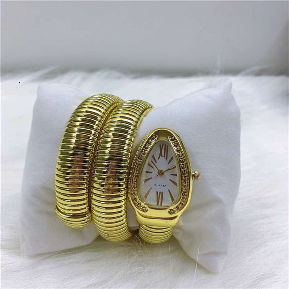 Watch versatile Women's creative Snake Bracelet personality quartz watch new trend gift gold snake Watch
Watch versatile Women's creative Snake Bracelet personality quartz watch new trend gift gold snake Watch