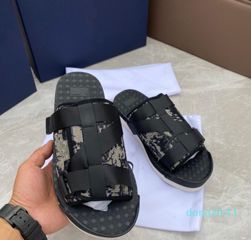 2022 Fashion Slippers BLACK ALPHA SANDAL IN OBLIQUE JACQUARD summer Men slids nylon bands comfortable rubber sole scuffs EUR size 39-45, 02
2022 Fashion Slippers BLACK ALPHA SANDAL IN OBLIQUE JACQUARD summer Men slids nylon bands comfortable rubber sole scuffs EUR size 39-45, 02