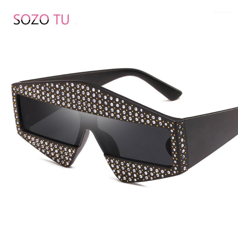 Fashion Oversized Sunglasses Women Rhinestone Women Sunglasses Travel UV Big Pearl Frame Glasses Goggles1
Fashion Oversized Sunglasses Women Rhinestone Women Sunglasses Travel UV Big Pearl Frame Glasses Goggles1