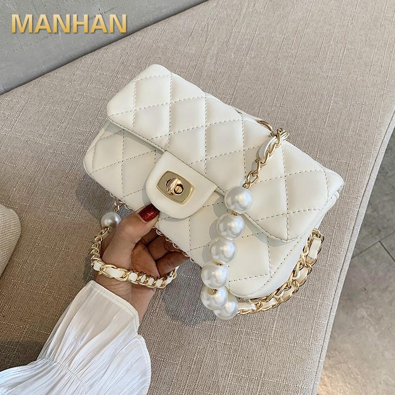 Quilted Pearl Chain PU Leather Solid Color Crossbody Bags for Women 2021 Fashion Small Shoulder Bag Female Handbags and Purses, Black
Quilted Pearl Chain PU Leather Solid Color Crossbody Bags for Women 2021 Fashion Small Shoulder Bag Female Handbags and Purses, Black