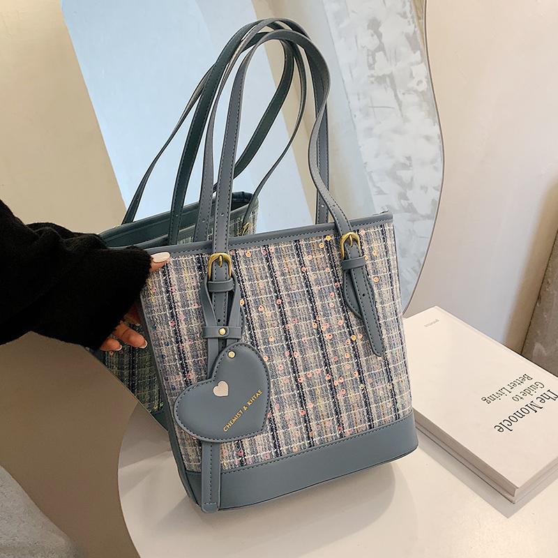 2021 PU Leather Small Bucket Bags for Women 2021 Shoulder Handbags Trend Hand Bag Vintage Designer Crossbody Bag, Black
2021 PU Leather Small Bucket Bags for Women 2021 Shoulder Handbags Trend Hand Bag Vintage Designer Crossbody Bag, Black