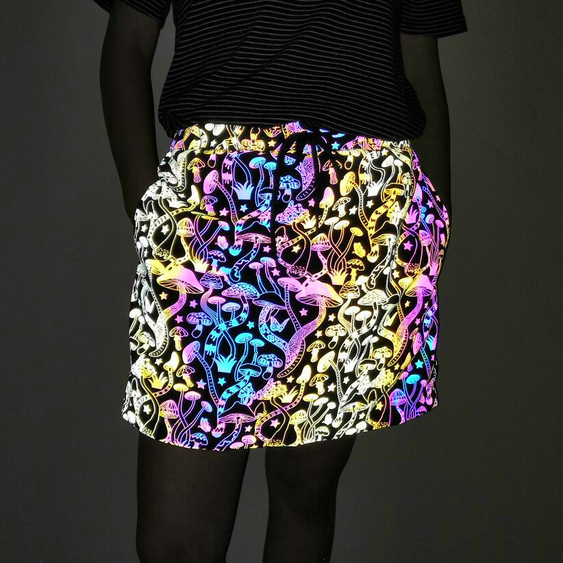 2021 Kawaii Women of the Cartoon Reflective Mushrooms Skirt Fashionable Feminine Fashions Bright Woven Waist Miniskirt Femme Jupe Rish, Black
2021 Kawaii Women of the Cartoon Reflective Mushrooms Skirt Fashionable Feminine Fashions Bright Woven Waist Miniskirt Femme Jupe Rish, Black