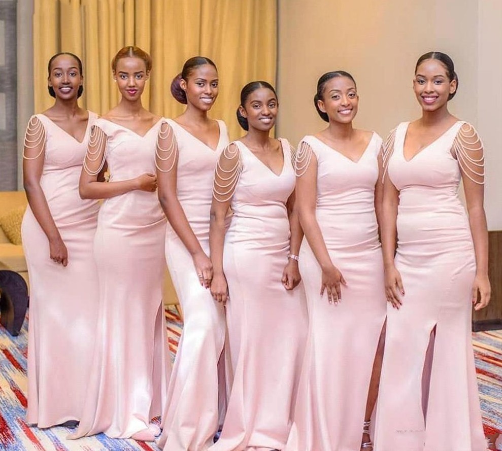 Blush Pink Sheath Bridesmaid Dresses Long Beading V Neck Front Split Dress Wedding Guest Wear Satin Cheap Bridesmaid Gowns