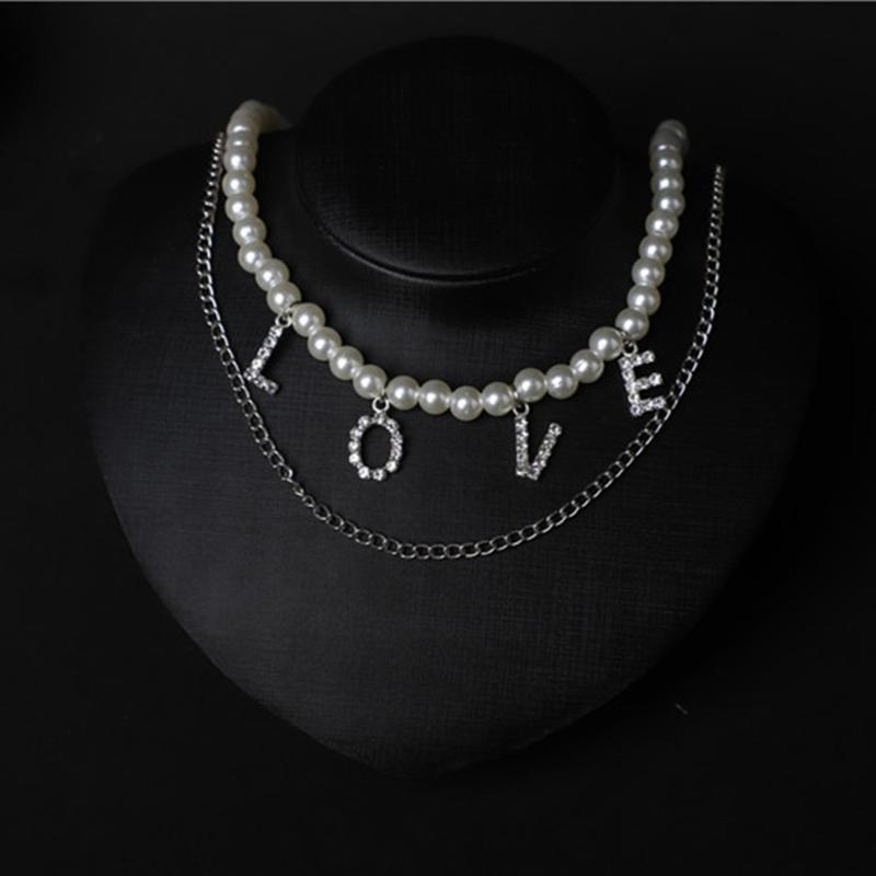 2020 Vintage Sexy Double Chains Rhinestone LOVE Letter Pendant Imitation Pearl Choker Necklace Clavicle Collar Jewlry for Women
2020 Vintage Sexy Double Chains Rhinestone LOVE Letter Pendant Imitation Pearl Choker Necklace Clavicle Collar Jewlry for Women