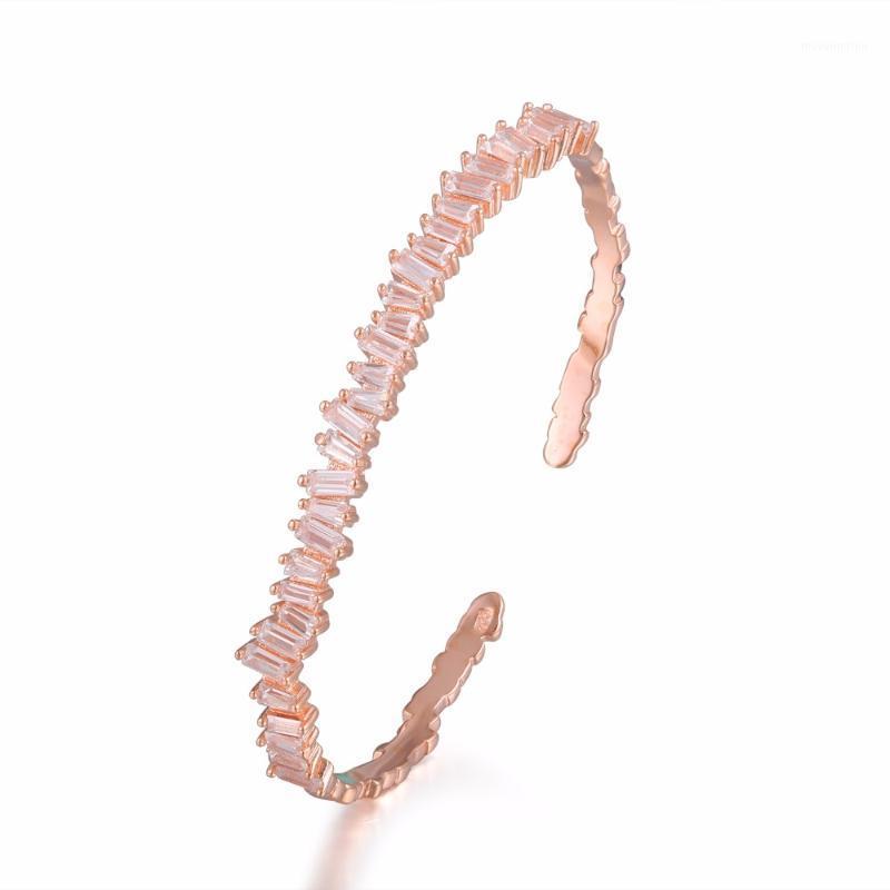 GrayBirds New Fashion Can Adjust Size Cubic Zirconia Cuff Bangles For Anniversary Gifts QTB0021
GrayBirds New Fashion Can Adjust Size Cubic Zirconia Cuff Bangles For Anniversary Gifts QTB0021