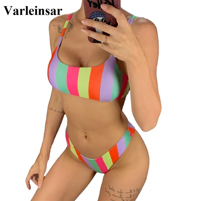 NEW Color Striped Bikini Female Swimsuit Women Swimwear Two-pieces Bikini set High Leg Cut Bather Bathing Suit Wear V1409 Y200319
NEW Color Striped Bikini Female Swimsuit Women Swimwear Two-pieces Bikini set High Leg Cut Bather Bathing Suit Wear V1409 Y200319