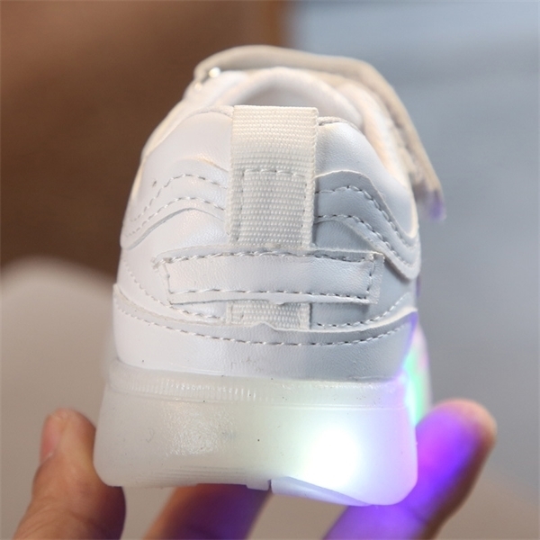 luminous girls boys sneakers children kids casual flat sport led sneakers shoes baby tenis leather glowing lighted kids shoes
