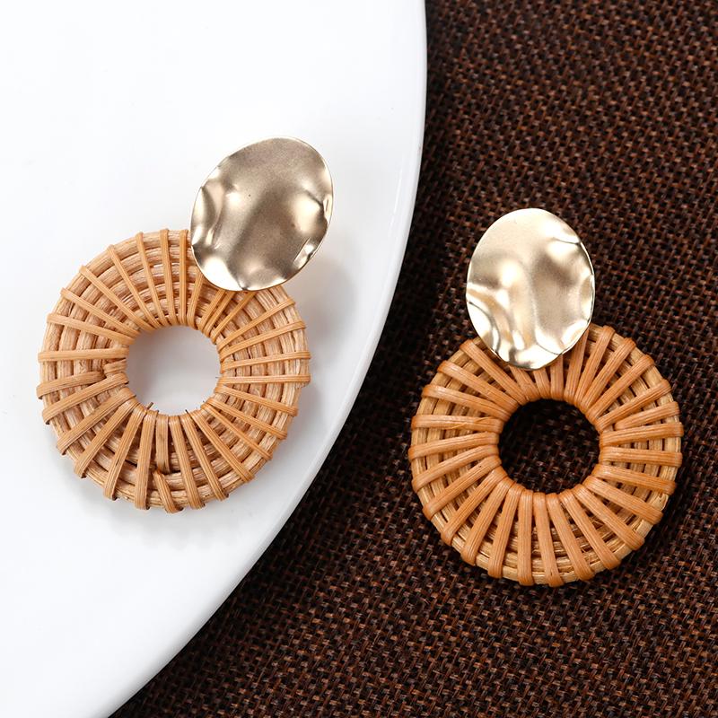 Dangle & Chandelier AENSOA Rattan Wooden Drop Earrings Vintage Handmade For Women 2 Style Ethnic 2021 Ladies Jewelry Wholesale
Dangle & Chandelier AENSOA Rattan Wooden Drop Earrings Vintage Handmade For Women 2 Style Ethnic 2021 Ladies Jewelry Wholesale