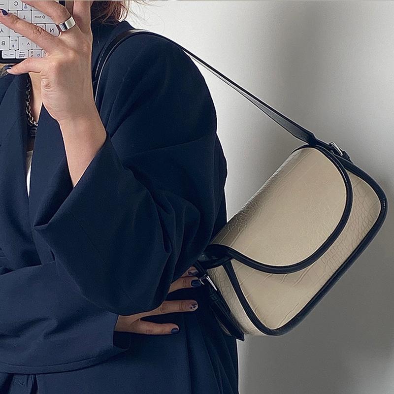 Pu Leather Baguette Bag Fashion Women Crocodile Pattern Shoulder Bag 2021 Trendy Armpit Designer Flap Handbag Lady Purse Sc, Beige
Pu Leather Baguette Bag Fashion Women Crocodile Pattern Shoulder Bag 2021 Trendy Armpit Designer Flap Handbag Lady Purse Sc, Beige