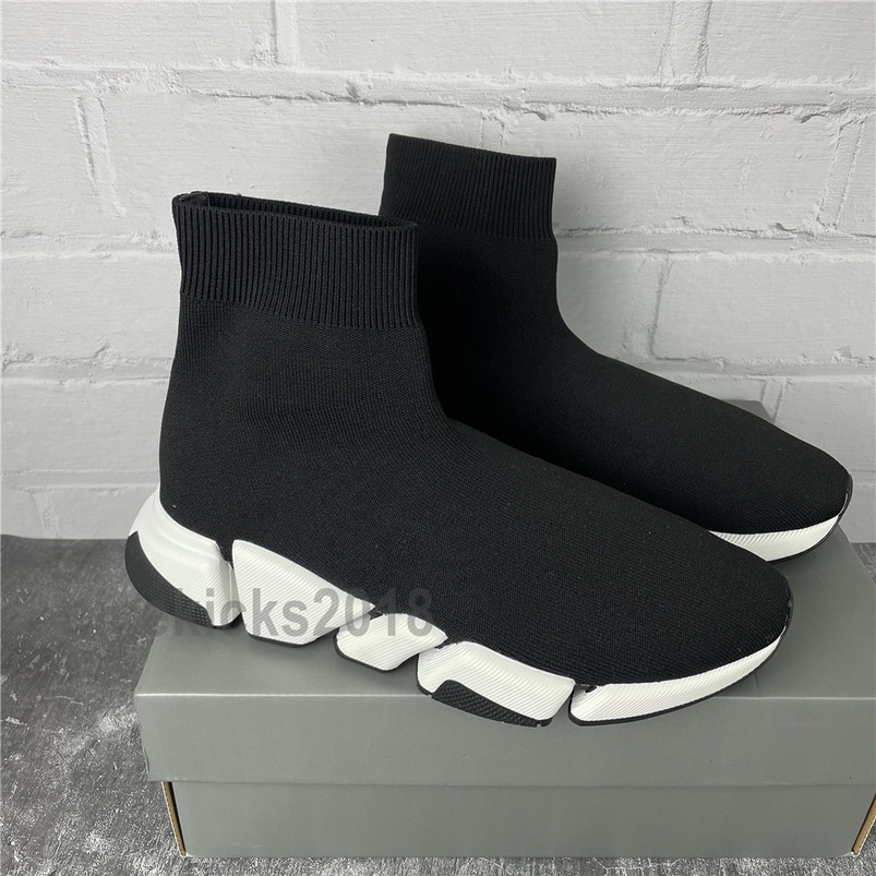 Men Women Casual Sock Shoes SPEED 2.0 Sports Knitted Stretch Sneakers Speed Trainer kkggiComfort Black White Oreo Shoe with Box
Men Women Casual Sock Shoes SPEED 2.0 Sports Knitted Stretch Sneakers Speed Trainer kkggiComfort Black White Oreo Shoe with Box
