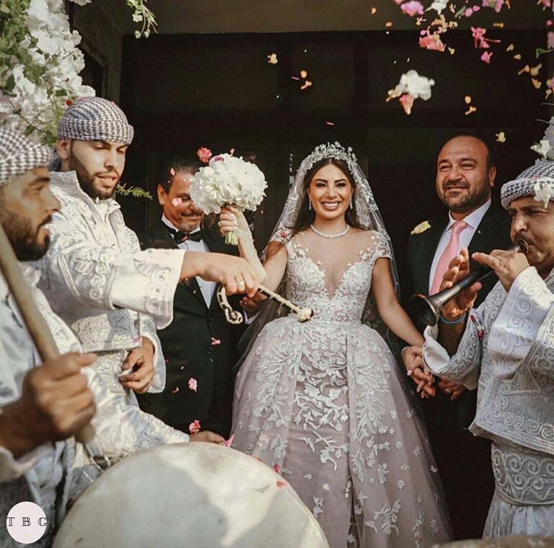 Elegant A Line Wedding Dresses with Detachable Train Sheer Jewel Neck Short Sleeve Bridal Gowns Illusion Appliques Wedding robes de mariée