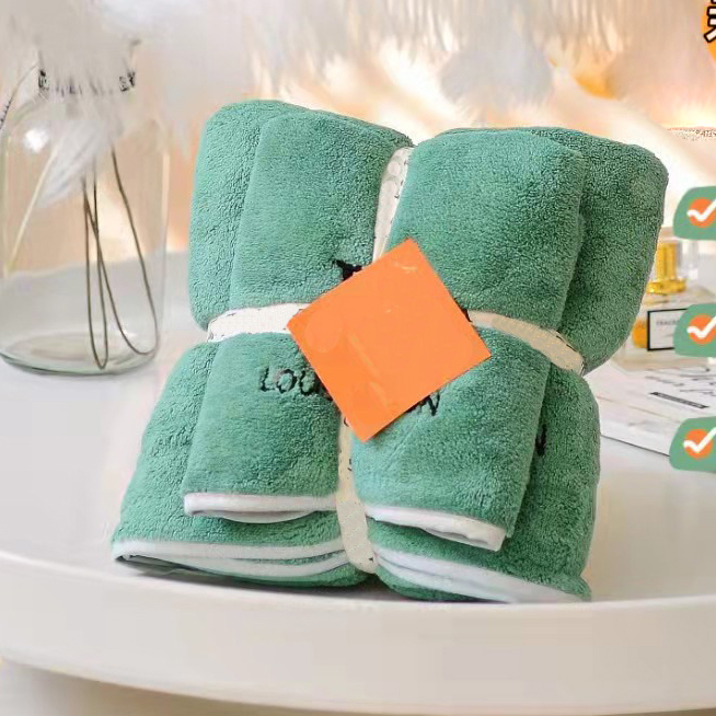 Bath towel three piece set classic letter Printed Coral velvet Bathroom supplies kerchief hand face Home Hotel towels, As pic
Bath towel three piece set classic letter Printed Coral velvet Bathroom supplies kerchief hand face Home Hotel towels, As pic