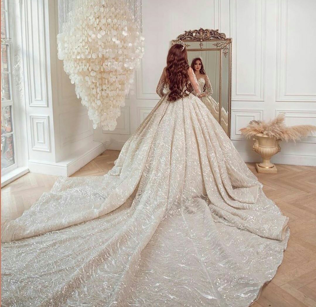 2021 Arabic Luxurious Wedding Dresses Sheer Long Sleeve Shiny Sequined Plus Size vestido de novia Custom Made Lace Bridal Gowns
