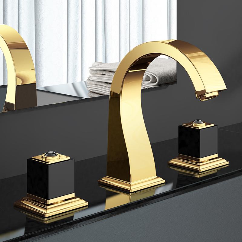 Gold Luxury brass bathroom sink faucet two handle three hole Top quality basin mixer tap faucet
Gold Luxury brass bathroom sink faucet two handle three hole Top quality basin mixer tap faucet