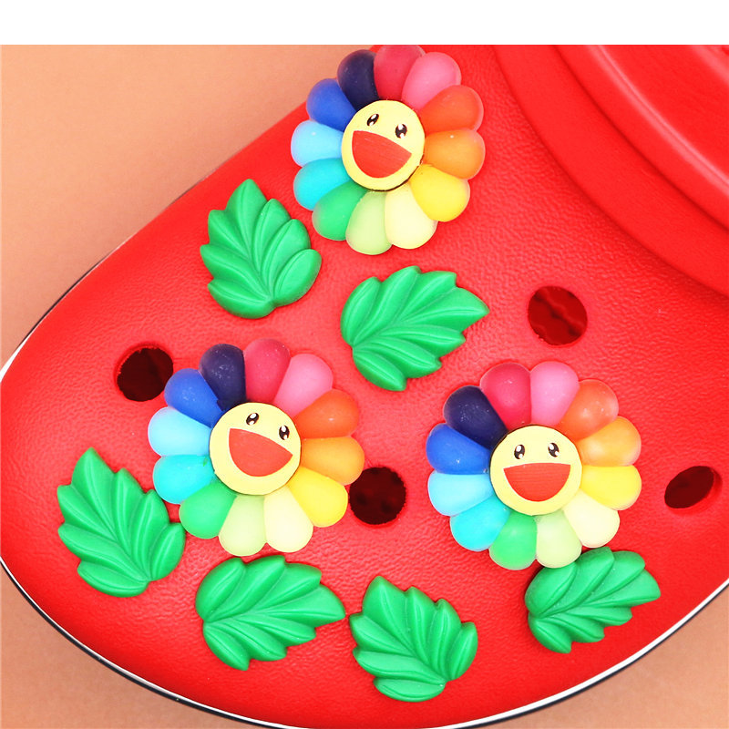 Single sale 1pc Resin Shoe Charms Cute Smiley Rainbow Flower Shoe Accessories Shoe Buckle Decorations Kids X-mas
Single sale 1pc Resin Shoe Charms Cute Smiley Rainbow Flower Shoe Accessories Shoe Buckle Decorations Kids X-mas