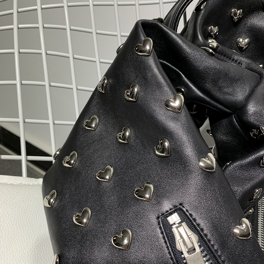 YOLOAgain women genuine leather jacket ladies high street heart rivet black real leather jacket 201030