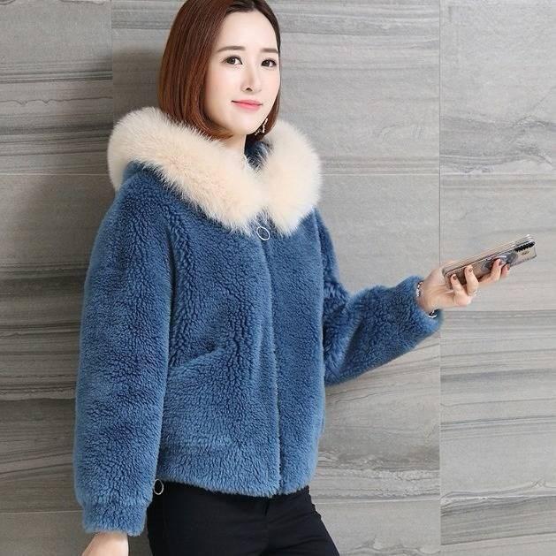 Short Artificial Cashmere Fur Female Coat Hooded Grain Cashmere Reversible Women Wool Women' Winter Jackets Plush Jacket, White
Short Artificial Cashmere Fur Female Coat Hooded Grain Cashmere Reversible Women Wool Women' Winter Jackets Plush Jacket, White
