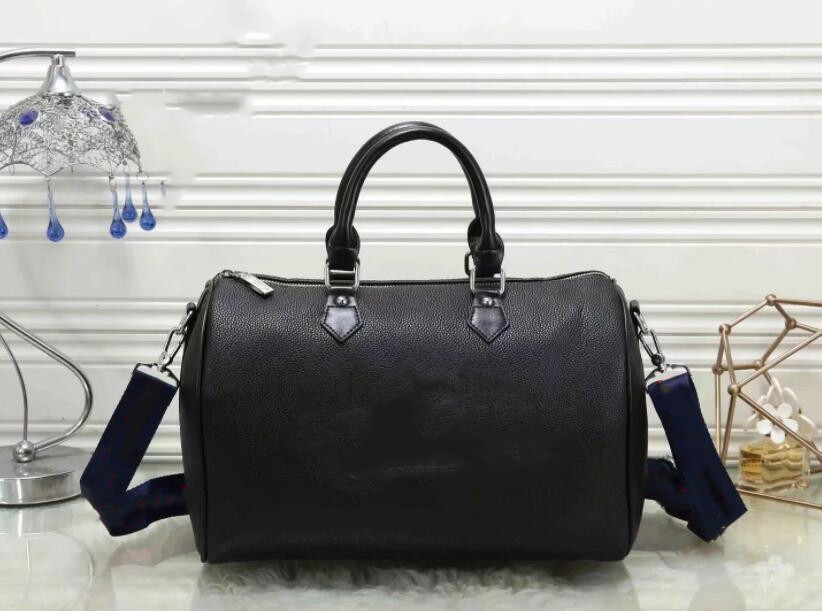 Free shipping new fashion Boston women crossbody bag series pillow shoulder Bag women tote handbags purses2 colors
Free shipping new fashion Boston women crossbody bag series pillow shoulder Bag women tote handbags purses2 colors